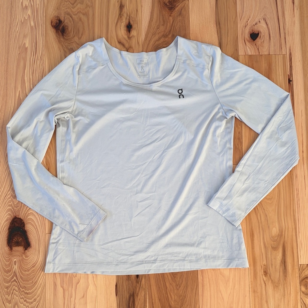 On Running women’s performance long T